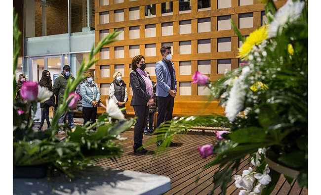 Grupo Albia viste sus centros funerarios con ornamentos florales en el Día de Todos los Santos