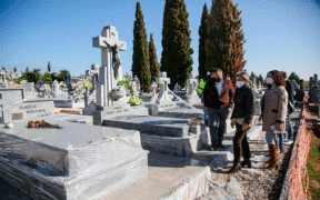 La alcaldesa de Toledo, Milagros Tolón, anuncia nuevas inversiones en el Cementerio Municipal